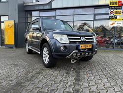 Grijs (metallic) Gebruikt 2010 Mitsubishi Pajero Instyle SUV | € 15.950
