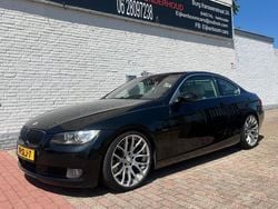 Zwart Gebruikt 2008 BMW 335 Coupé | € 12.500 (Eerlijke prijs)
