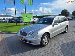Grijs Gebruikt 2005 Mercedes E200 Classic Stationwagen | € 4.999 (Eerlijke prijs)