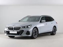 Grijs Gebruikt 2024 BMW 530e M Sport Stationwagen | € 61.950