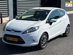 Wit Gebruikt 2009 Ford Fiesta Limited Hatchback | € 1.250 (Eerlijke prijs)