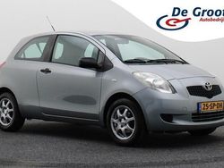 Grijs Gebruikt 2006 Toyota Yaris Terra Hatchback | € 2.950 (Eerlijke prijs)