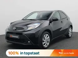 Zwart Gebruikt 2025 Toyota Aygo Business Edition Hatchback | € 19.900 (Eerlijke prijs)