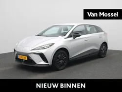 Grijs Gebruikt 2023 MG MG4 EV Hatchback | € 19.995 (Eerlijke prijs)