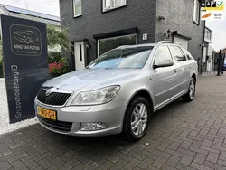 Grijs Gebruikt 2013 Skoda Octavia Stationwagen | € 8.800 (Iets duurder)