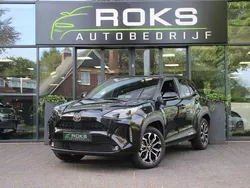 Zwart Nieuw 2025 Toyota Yaris Cross Executive SUV | € 33.650 (Eerlijke prijs)