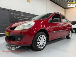 Rood Gebruikt 2009 Renault Clio II Rip Curl Hatchback | € 2.295 (Eerlijke prijs)