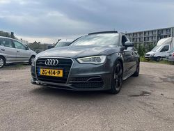 Grijs Gebruikt 2015 Audi A3 Sportback Ambition Hatchback | € 12.499 (Eerlijke prijs)