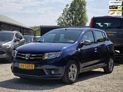 Blauw Gebruikt 2016 Dacia Sandero Anniversary Hatchback | € 5.949 (Eerlijke prijs)