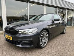 Grijs (metallic) Gebruikt 2017 BMW 530 Sport Line Sedan | € 22.999 (Eerlijke prijs)