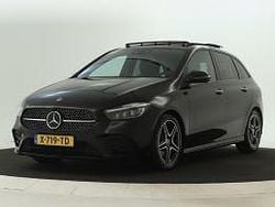 Zwart Gebruikt 2024 Mercedes B200 AMG line MPV | € 39.950 (Goede deal)