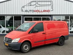 Rood Gebruikt 2011 Mercedes Vito MPV | € 3.250 (Goede deal)
