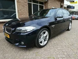 Zwart, metallic lak Gebruikt 2016 BMW 520 Executive Stationwagen | € 18.950 (Iets duurder)