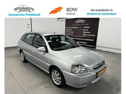 Grijs, metallic lak Gebruikt 2006 Kia Rio Hatchback | € 1.995 (Eerlijke prijs)