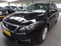 Zwart Gebruikt 2021 Peugeot 308 Active Stationwagen | € 13.350 (Goede deal)