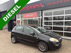 Zwart Gebruikt 2011 Fiat Punto Evo Dynamic Hatchback | € 3.000 (Eerlijke prijs)