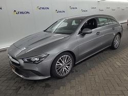 Grijs Gebruikt 2021 Mercedes CLA200 Shooting Brake Business Stationwagen | € 23.850 (Goede deal)