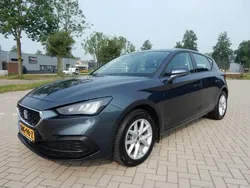 Grijs Gebruikt 2021 Seat Leon Style Hatchback | € 22.250 (Eerlijke prijs)