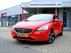 Rood Gebruikt 2017 Volvo V40 Inscription Stationwagen | € 15.950 (Eerlijke prijs)