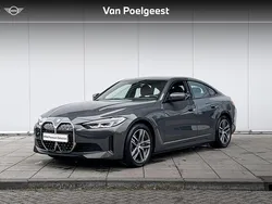 Dravitgrau metallic (grijs metallic) Gebruikt 2022 BMW i4 Executive Sedan | € 42.900 (Eerlijke prijs)