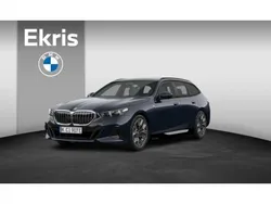 Carbonschwarz metallic Gebruikt 2024 BMW 530e Comfort Edition Stationwagen | € 66.950