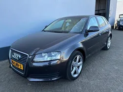 Grijs, metallic lak Gebruikt 2010 Audi A3 Sportback Ambiente Hatchback | € 9.450 (Eerlijke prijs)