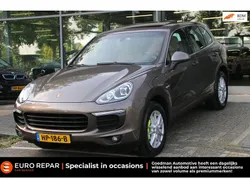 Bruin Gebruikt 2015 Porsche Cayenne SUV | € 29.950 (Goede deal)