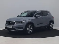Grijs Gebruikt 2020 Volvo XC40 Momentum SUV | € 28.400 (Super prijs)