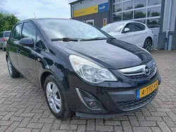 Zwart Gebruikt 2013 Opel Corsa Edition Hatchback | € 3.995 (Eerlijke prijs)
