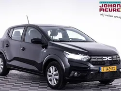 Zwart Gebruikt 2023 Dacia Sandero Expression Hatchback | € 14.900 (Super prijs)