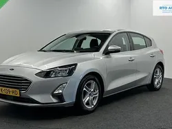 Grijs Gebruikt 2021 Ford Focus Business Edition Hatchback | € 14.000 (Eerlijke prijs)