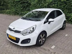 Wit Gebruikt 2013 Kia Rio MPV | € 5.900 (Eerlijke prijs)