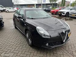 Zwart Gebruikt 2018 Alfa Romeo Giulietta Super Hatchback | € 15.745 (Eerlijke prijs)