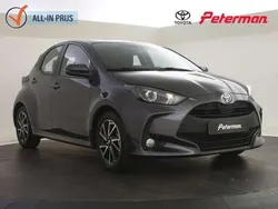 Grijs Gebruikt 2022 Toyota Yaris Hybrid Limited Hatchback | € 17.899 (Goede deal)