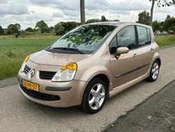 Beige Gebruikt 2004 Renault Modus Luxe MPV | € 1.450 (Eerlijke prijs)