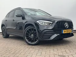 Zwart Gebruikt 2020 Mercedes GLA250 Business SUV | € 35.400