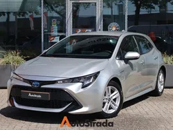 Grijs Gebruikt 2020 Toyota Corolla Business Edition Hatchback | € 17.900 (Goede deal)
