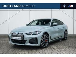 Grijs Gebruikt 2024 BMW i4 M Sport Sedan | € 48.950 (Eerlijke prijs)