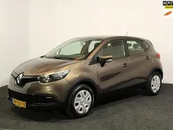 Bruin, metallic lak Gebruikt 2013 Renault Captur Authentique SUV | € 6.499 (Eerlijke prijs)