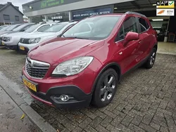 Rood, metallic lak Gebruikt 2014 Opel Mokka Cosmo SUV | € 9.450 (Goede deal)