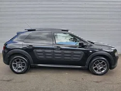 Zwart Gebruikt 2017 Citroën C4 Cactus PureTech Hatchback | € 8.645 (Eerlijke prijs)