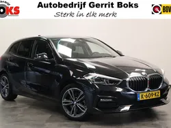 Zwart Gebruikt 2021 BMW 118 Executive Hatchback | € 26.545