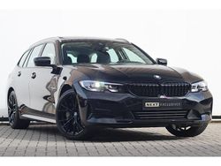 Zwart Gebruikt 2021 BMW 330 Stationwagen | € 33.950 (Goede deal)