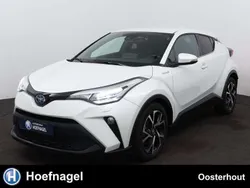 Wit, metallic lak Gebruikt 2021 Toyota C-HR Executive SUV | € 21.400 (Eerlijke prijs)