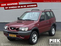 Rood Gebruikt 2000 Nissan Terrano Comfort SUV | € 3.999