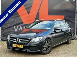 Zwart Gebruikt 2015 Mercedes 180 Prestige Sedan | € 14.948 (Eerlijke prijs)