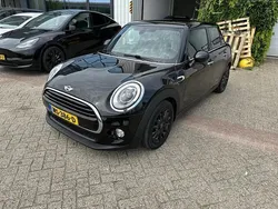 Zwart Gebruikt 2017 Mini Cooper Business Hatchback | € 12.599 (Super prijs)