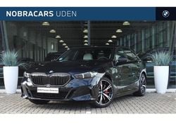Zwart Gebruikt 2025 BMW 550e M Sport Sedan | € 84.850 (Goede deal)