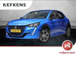 Blauw Gebruikt 2023 Peugeot e-208 Active Hatchback | € 18.925 (Eerlijke prijs)