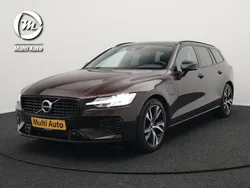 Bruin Gebruikt 2020 Volvo V60 R-Design Stationwagen | € 29.940 (Goede deal)